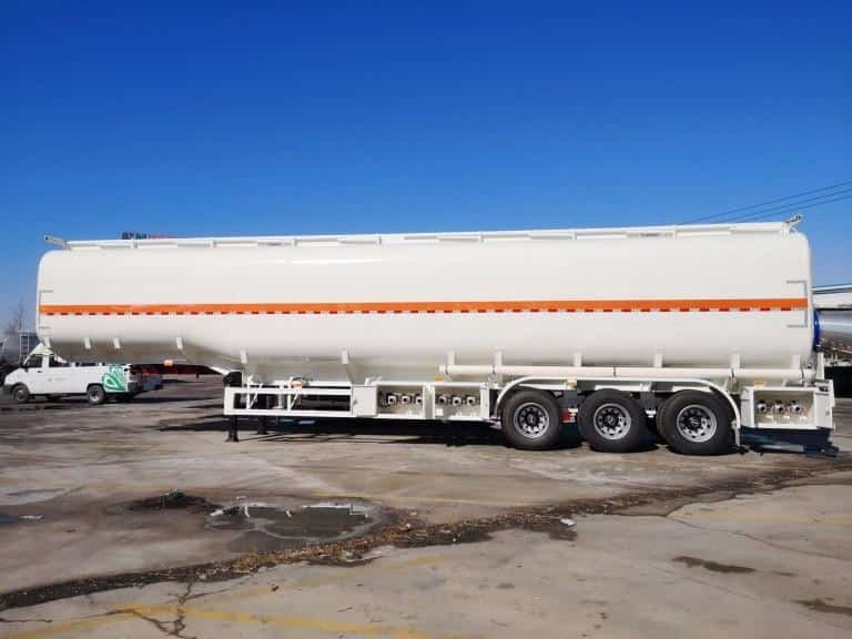 Прицепы-цистерны для перевозки нефти