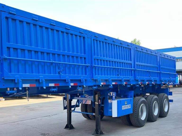 Remorque à bascule latérale 6