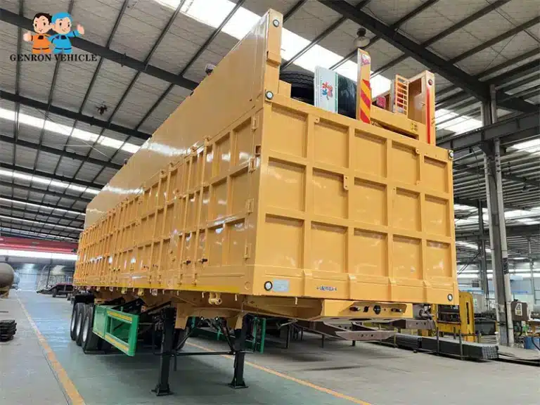 Remorque à benne latérale