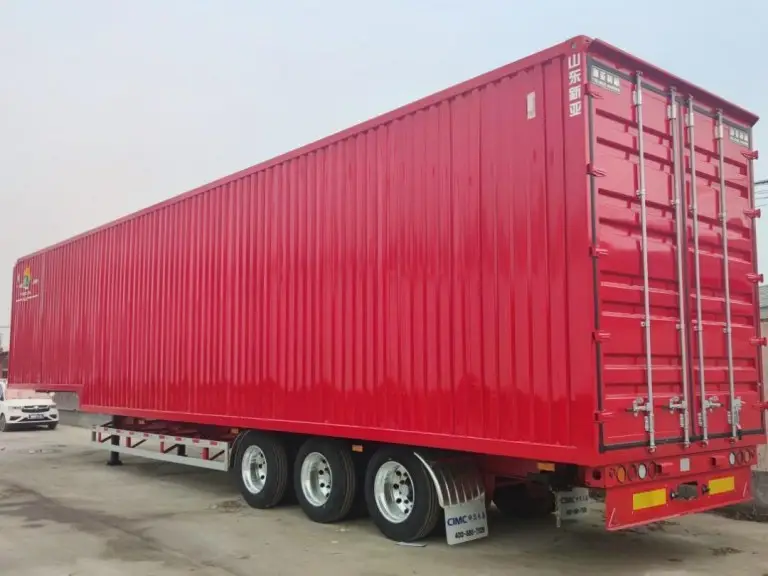 Combien coûte une semi-remorque fourgon