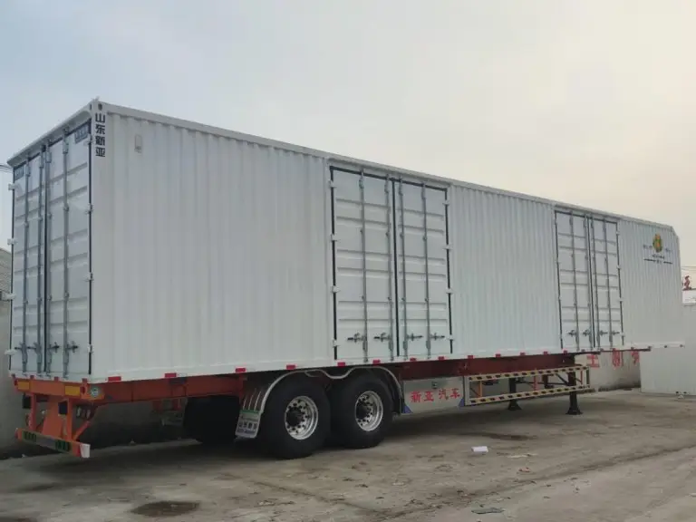 Semi-reboque de caixa